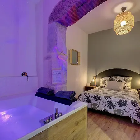 Appartement Le Duché - Romantique Avec Balnéo Privative - Centre *