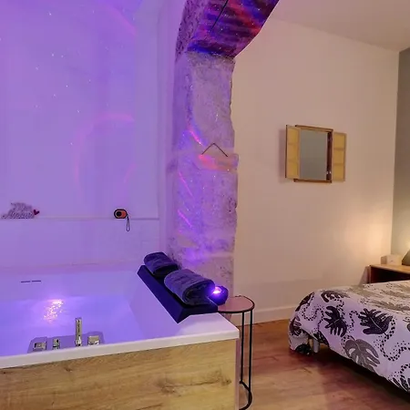 Le Duché - Romantique Avec Balnéo Privative - Centre *