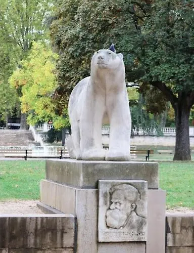 Le Duche - Sejour Romantique Avec Balneo Privative - Centre * Dijon