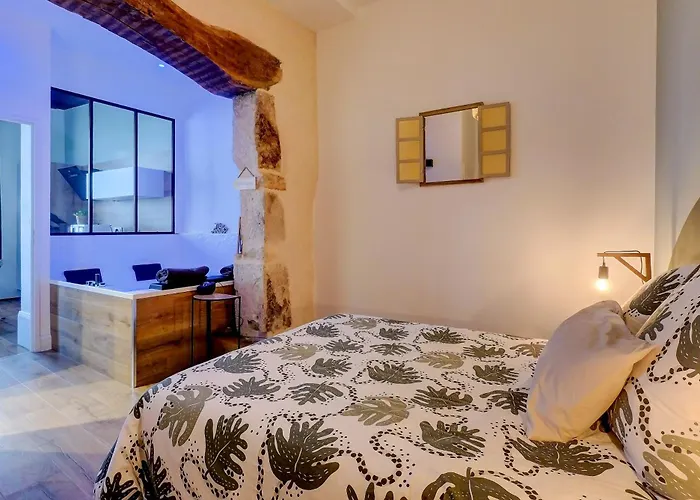 Le Duche - Sejour Romantique Avec Balneo Privative - Centre Appartement