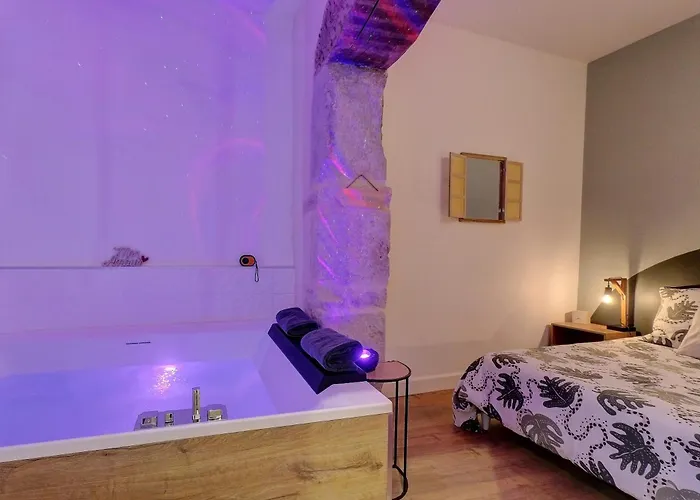 Le Duche - Sejour Romantique Avec Balneo Privative - Centre *