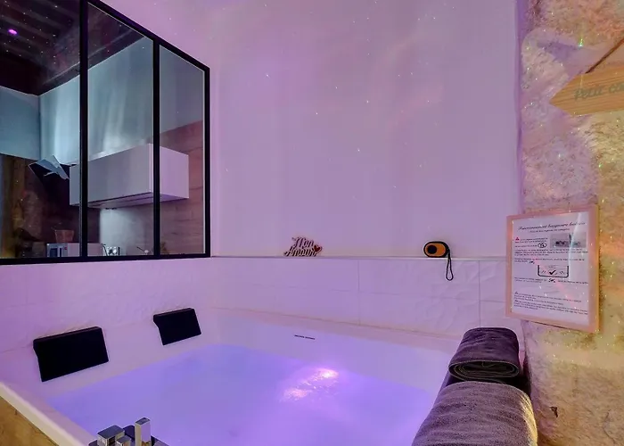 Le Duche - Sejour Romantique Avec Balneo Privative - Centre Daire