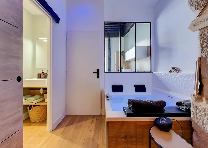 Le Duche - Sejour Romantique Avec Balneo Privative - Centre * Dijon